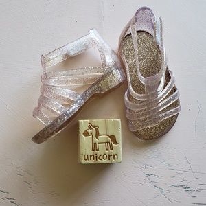 Gold sparkle jelly sandals